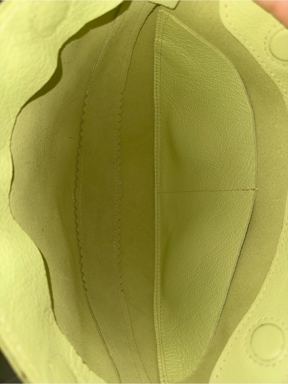 Portland Leather Koala Sling Crossbody Bag Large - Shadow Lime - Picture 3 of 3